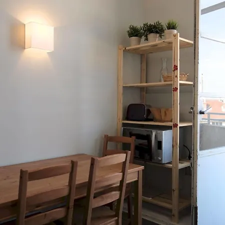 Riva Lofts And Suites 2*