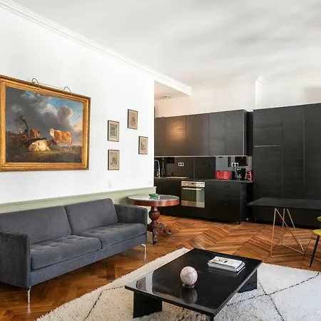 Apartment Honore - Victor Hugo