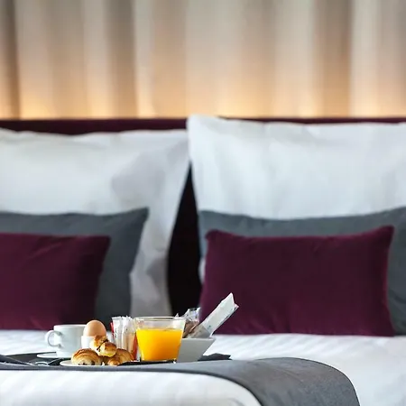 Hotel apartamentowy Nemea So Cloud Gare Part-dieu Lyon