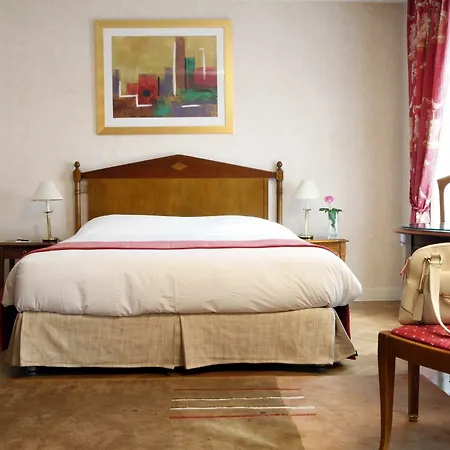 Lejlighedshotel Warwick Reine Astrid - Lyon