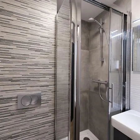 Appartement At In *