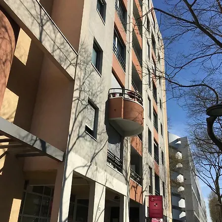 Appartement At In