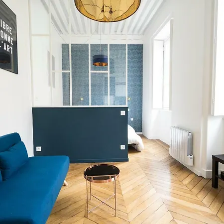 Doyenne Vieux Apartment