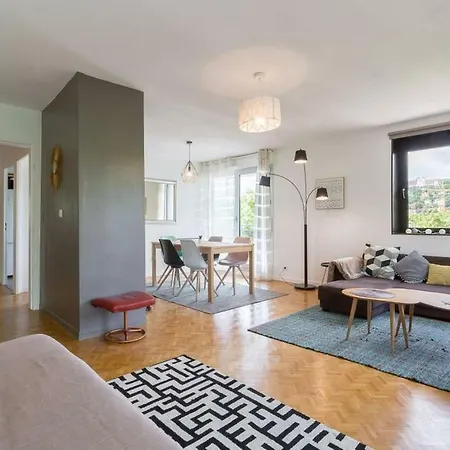 Apartment Centre Confluence 100 M2 Parking Terrasses