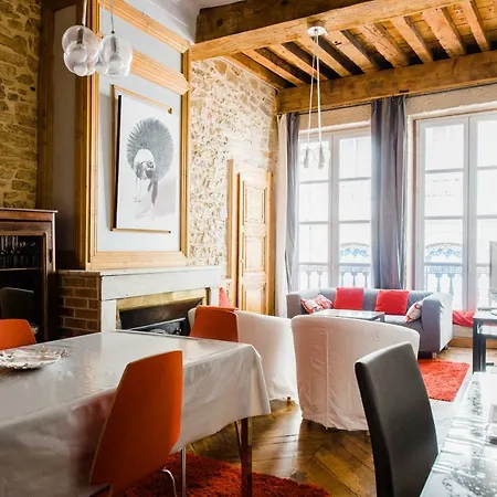 Constantine Terreaux Apartment