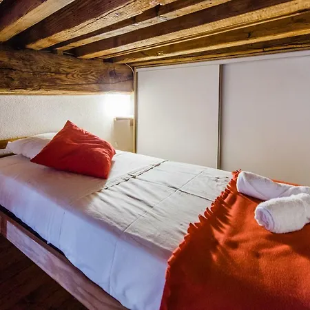 Constantine Terreaux Apartment