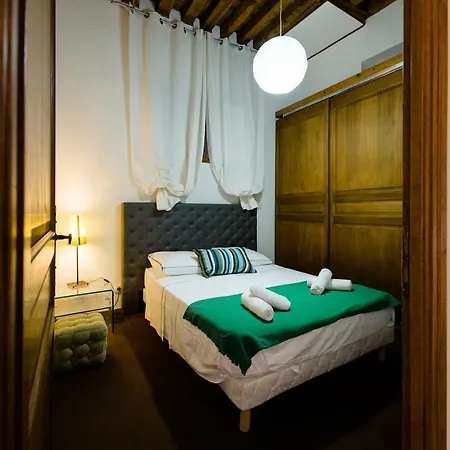 Apartment Constantine Terreaux Lyon