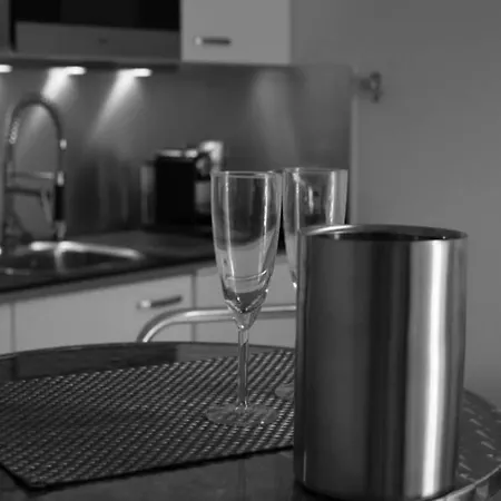 Avec Balcon Immeuble Standing Apartment *