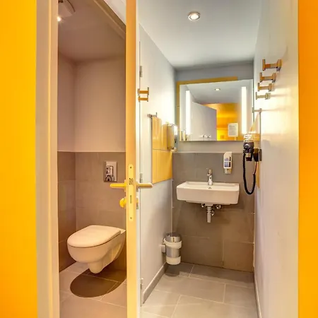 Hotel Meininger Centre Berthelot 2*