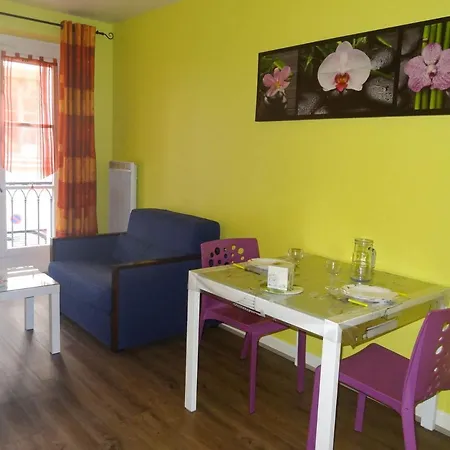 Avy Bellecour 2* Lyon