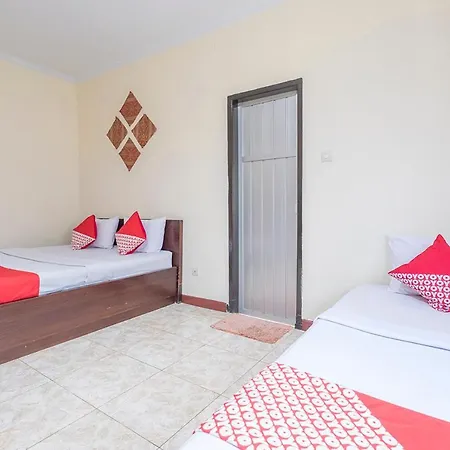 Oyo 1691 Wisma Benhil Toddopuli Hotel Makassar