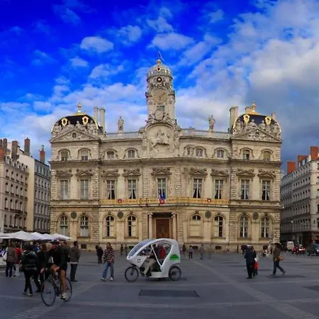 Casa Lumineaux * Lyon