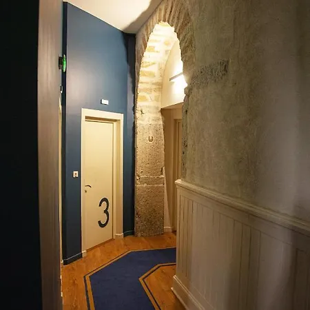 Hotelo Charite Hotel 3*