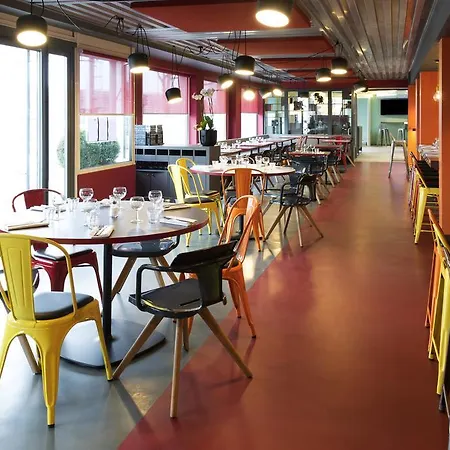 Hotel Ibis Styles Centre Confluence 3*