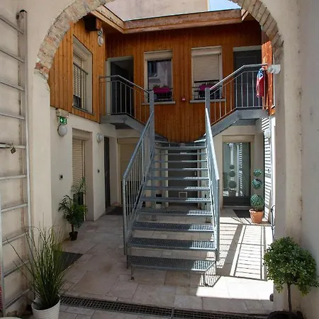 De La Marne Hotel