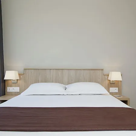 Residhome Gerland Aparthotel 3*