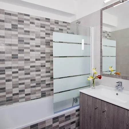 Residhome Gerland Aparthotel 3*