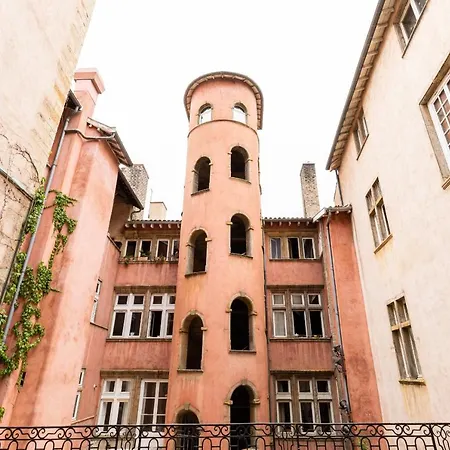 Dify Tour Rose - Vieux Lione