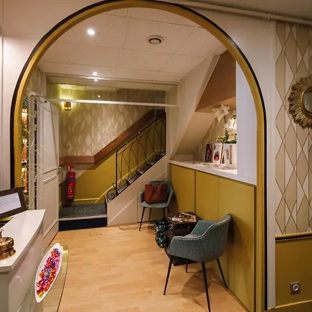 Du Dauphin Hotel 2*