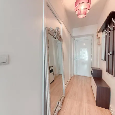 公寓 Apt In - Close Center And Transports *