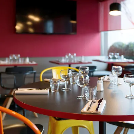 Ibis Styles Centre Confluence Hotel