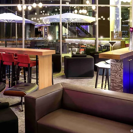 Novotel Centre-confluence Bord De Saone Ξενοδοχείο 4*
