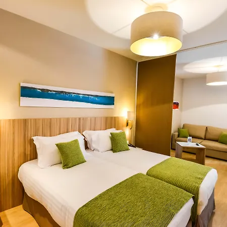 Q7 7 Apart-hotel 4*