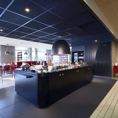 Campanile Centre Part-dieu 3* Лион