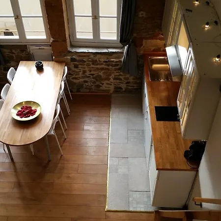 La Loge Du Vieux Couette-café Lyon