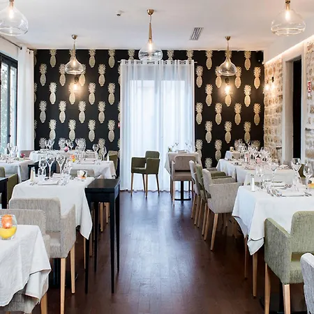 Logis Tante Yvonne & Son Restaurant Semi-gastronomique - Lyon Nord 3* Quincieux