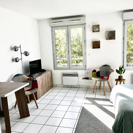 Bell Combe - Proche Gare Partdieu Appartement *