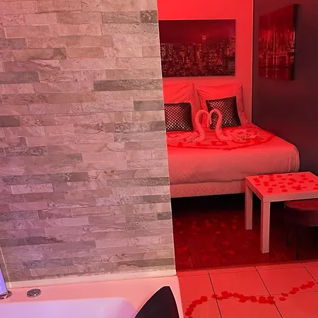 Enzo Avec Jacuzzi Privatif ליון