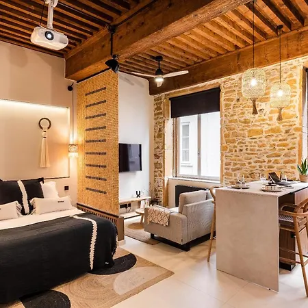 Host Le Lumiere Spa&cinéma *