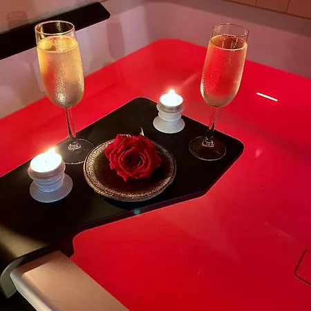 Host Le Lumiere Spa&cinéma Apartamento