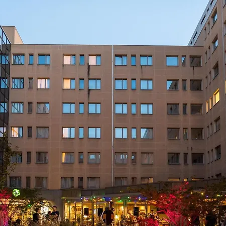 Campanile Centre Part-dieu 3* Лион