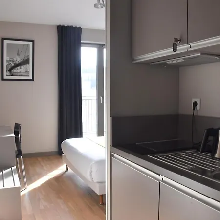 Aparthotel Adonis Dock Ouest