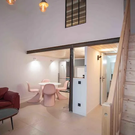 Apartamento With Mezzanine Near The Train Station