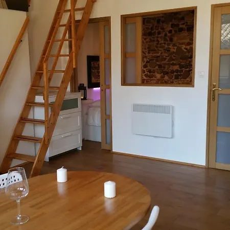 La Loge Du Vieux Couette-café