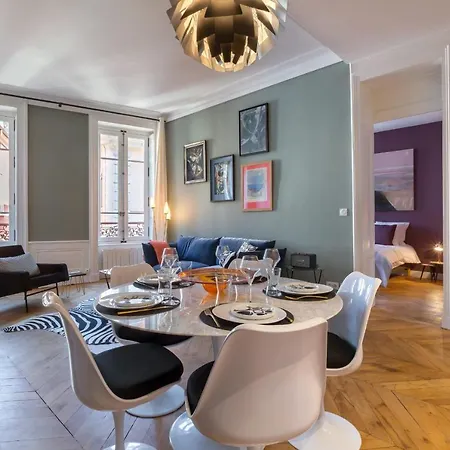 Lägenhet Confort - Furnished - Downtown *