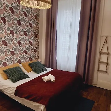 Cosy Room's Grange Blanche Apartment