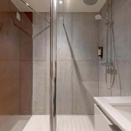 Mihotel Georges Hotel