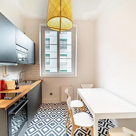 Апартаменты Le Bon Pasteur-cosy 2 Pers- Croix Rousse *