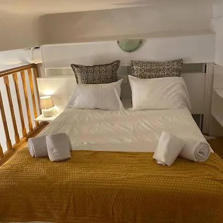Comme Chez Meme - Place Bellecour Apartment