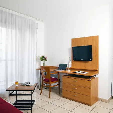 Residhome Gerland 3*