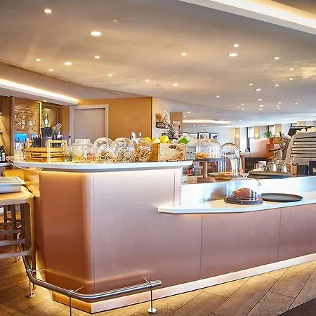 Radisson Blu Hotel, Otel 4*