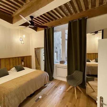 Les Balcons De Guignol * Lyon