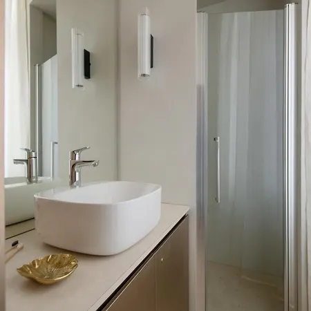 Mihotel Serlin Hotel Lione