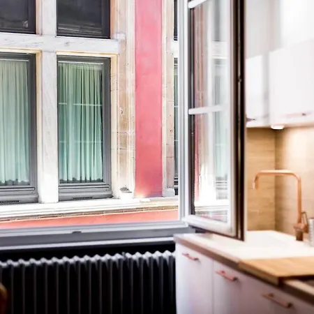 Lägenhet Spacious And Cozy In Vieux Ail Lyon