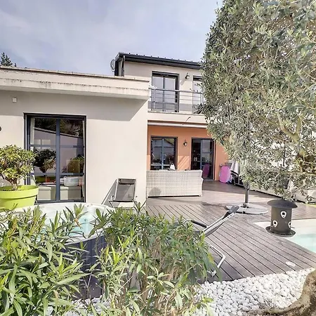 Oasis Urbaine A - Jardin& Jacuzzi *