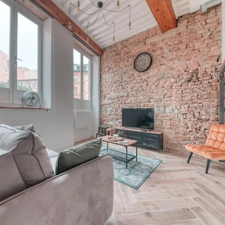 Apartamento Le Pouteau Authentic Charm 2-bedroom In Croix Rousse
